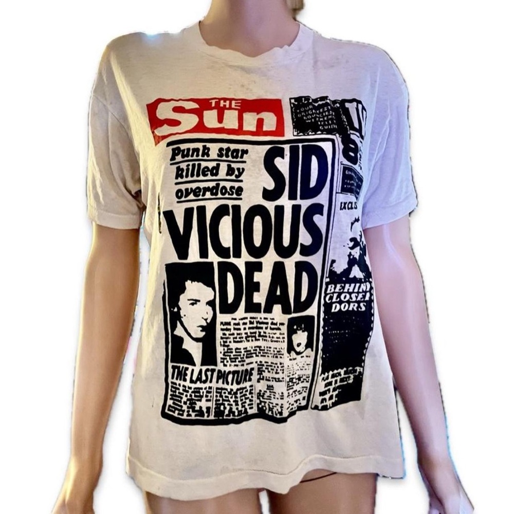 Original 80s “Sid Vicious Dead” Silk-screen print t-shirt. NOT A REPRODUCTION.